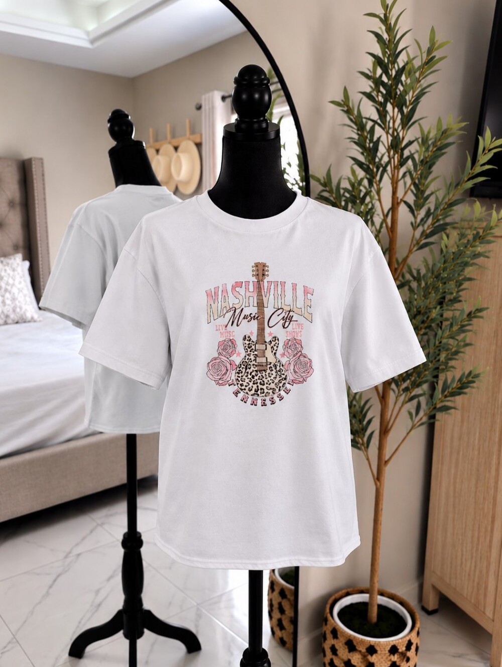 Oversized Nashville Graphic Tee - White